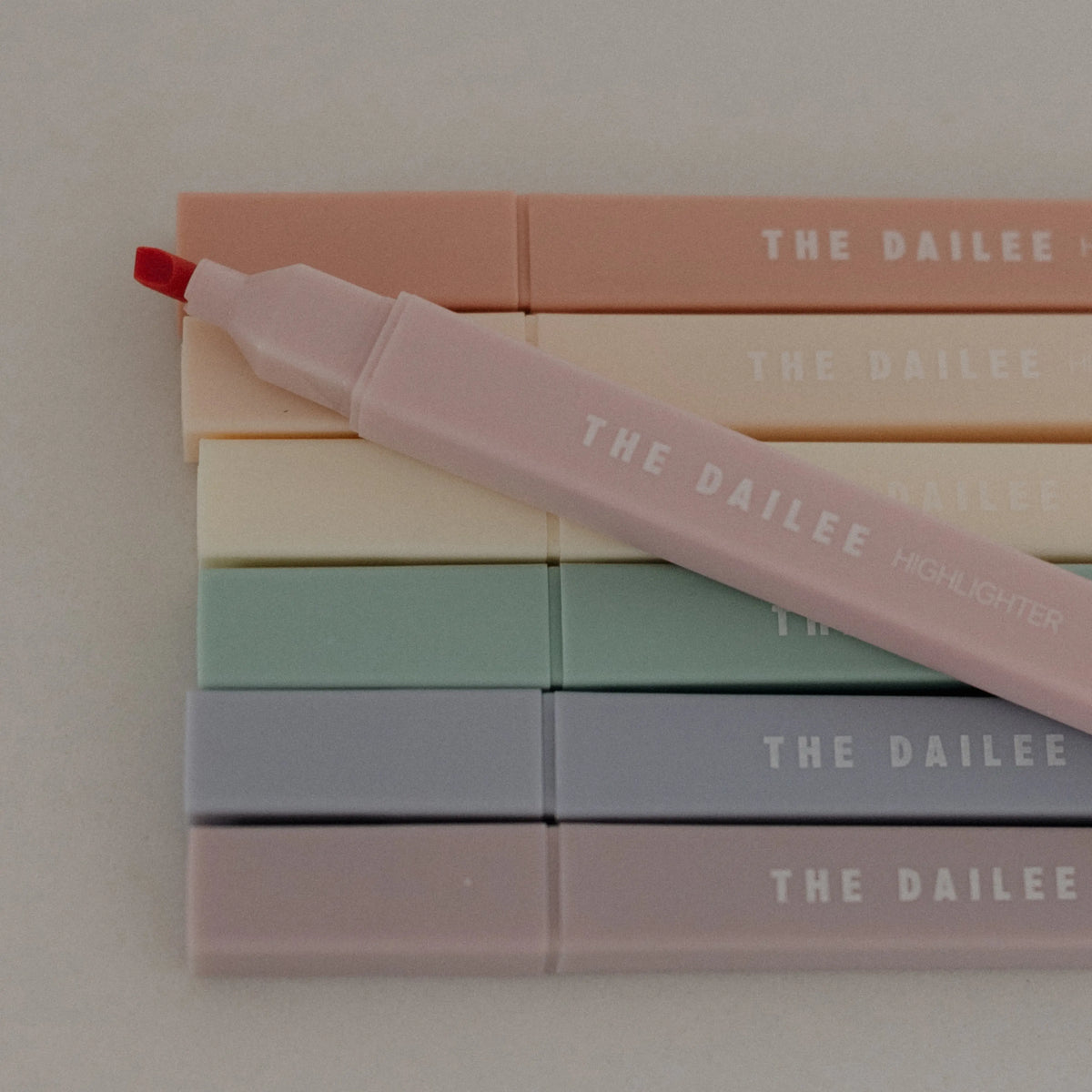 Pastel Aesthetic Highlighter Pack, Cute Felt-Tip Markers & Highlighters for Office Stationery Writing Needs