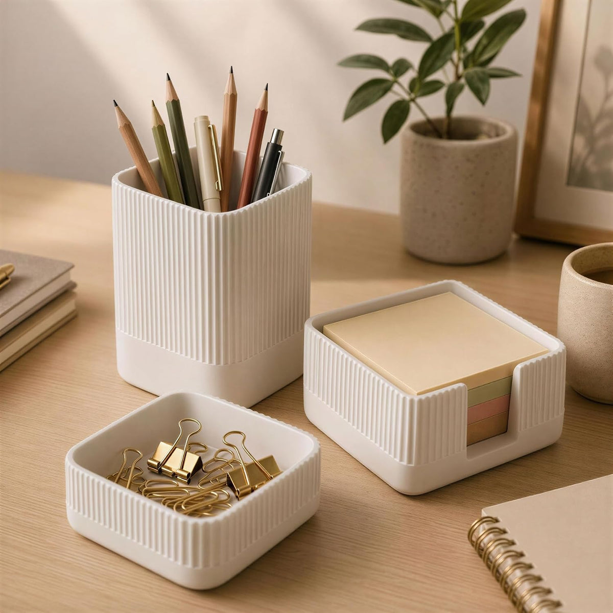 Everyday Mesh & Plastic Pen Holders