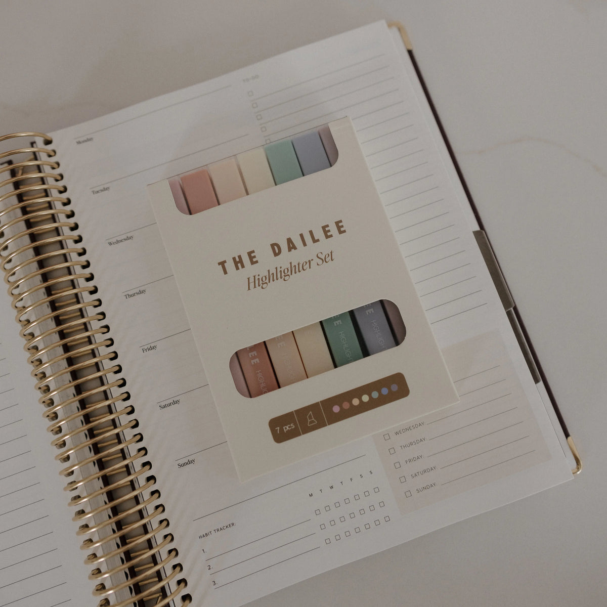 Pastel Aesthetic Highlighter Pack, Cute Felt-Tip Markers & Highlighters for Office Stationery Writing Needs